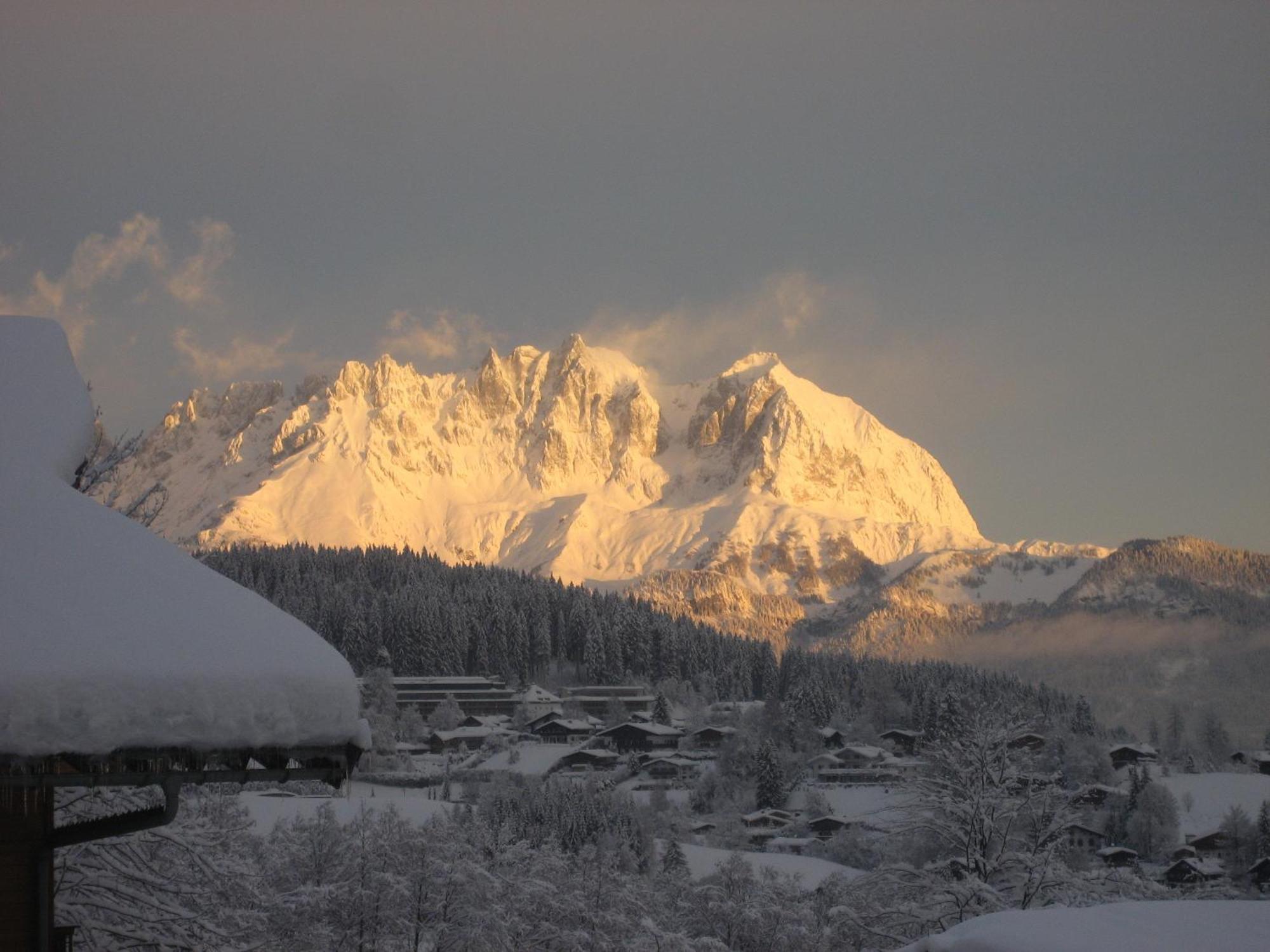 Pension Hinterseer Kitzbühel Buitenkant foto