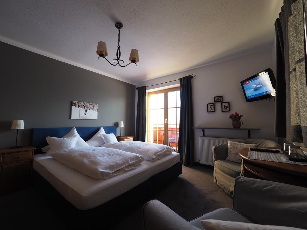 Pension Hinterseer Kitzbühel Buitenkant foto