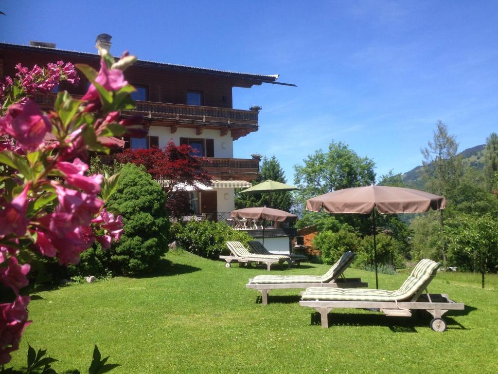 Pension Hinterseer Kitzbühel Buitenkant foto